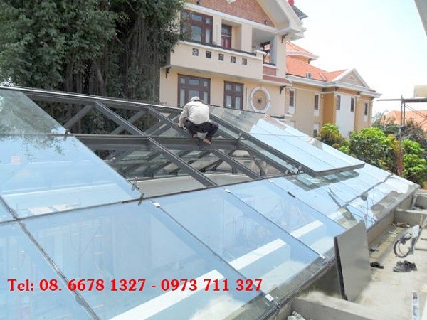 Lắp đặt mái trượt giếng trời lấy sáng chuyên nghiệp