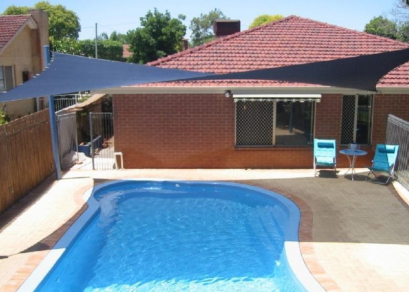 Bạt che hồ bơi bền đẹp, giá rẻ, thi công nhanh chóng