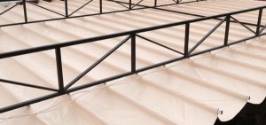 Địa chỉ thi công lắp đặt mái xếp lượn sóng nhà hàng uy tín