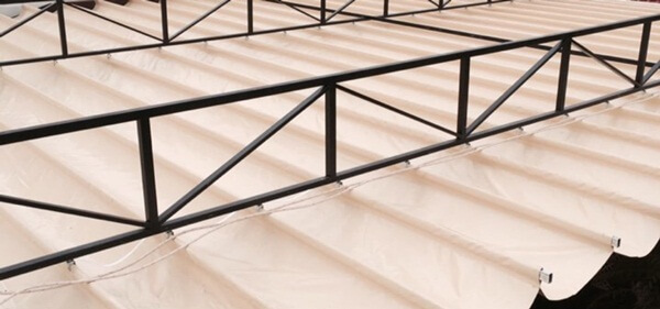 Địa chỉ thi công lắp đặt mái xếp lượn sóng nhà hàng uy tín