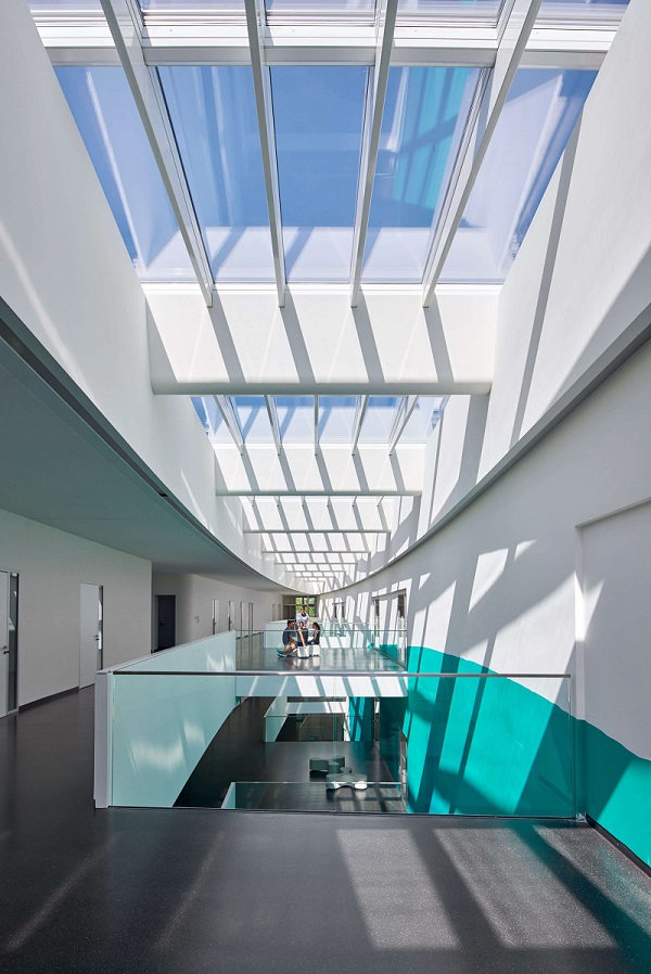 Mái trượt giếng trời lấy sáng