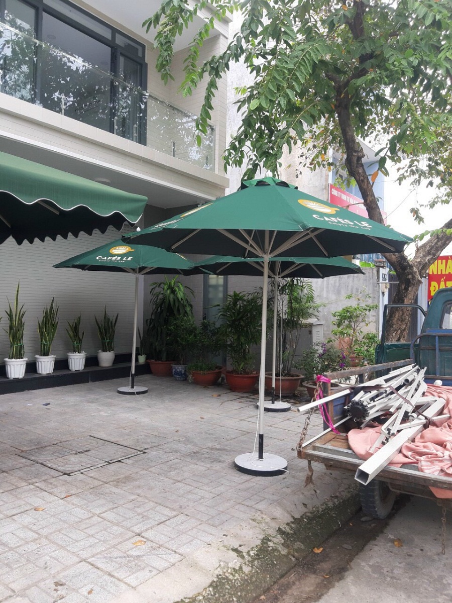 Mẫu dù tròn đúng tâm màu xanh rêu