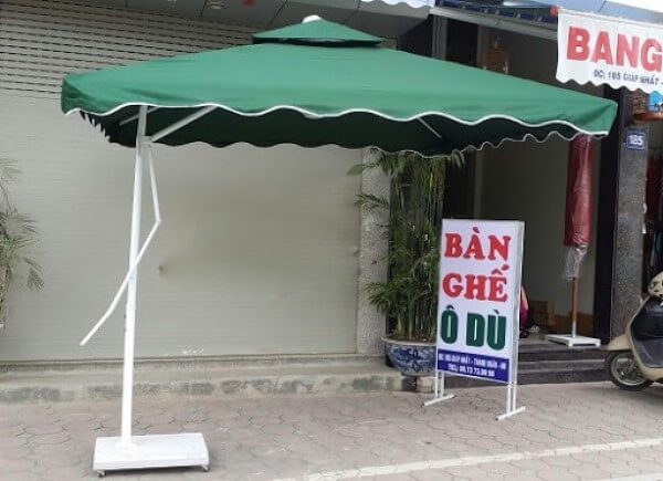 Dù lệch tâm màu xanh thiết kế lạ mắt, đơn giản Dù lệch tâm màu xanh thiết kế lạ mắt, đơn giản