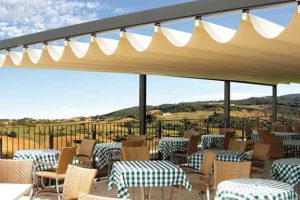 Bạt xếp được thiết kế hình lượn sóng độc đáo.