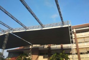 Bạt xếp được sử dụng rộng rãi trên thị trường.