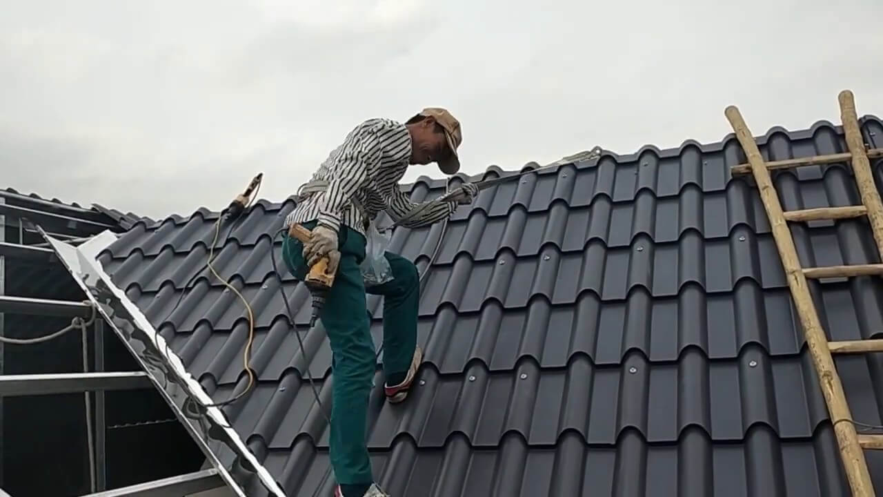 Tôn giả ngói giúp tiết kiệm chi phí xây dựng nhà xưởng