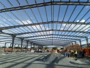 Lợp mái tôn là nhu cầu thuận lợi nhất cho các ngôi nhà có diện tích nhỏ