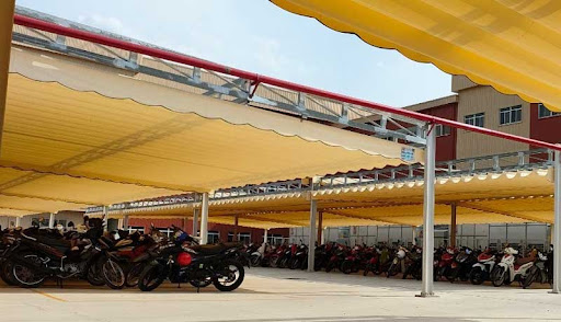 Mái tôn nhà xe trọng lượng nhẹ - dễ thi công