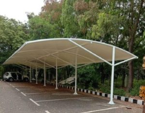 Một dạng mái tôn nhà xe