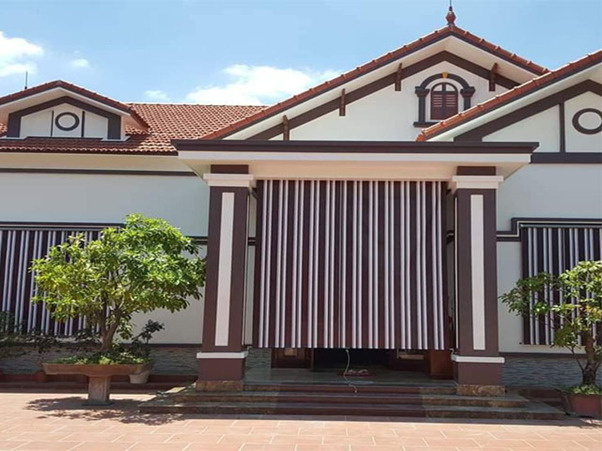 Một số lưu ý khi sử dụng bạt cuốn tự động tại nhà