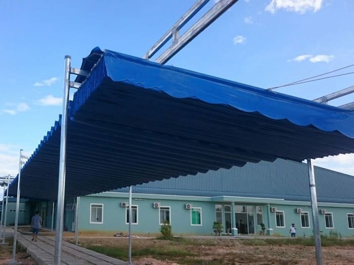 Mái ché kém chất lượng vải bạt mỏng, dễ rách