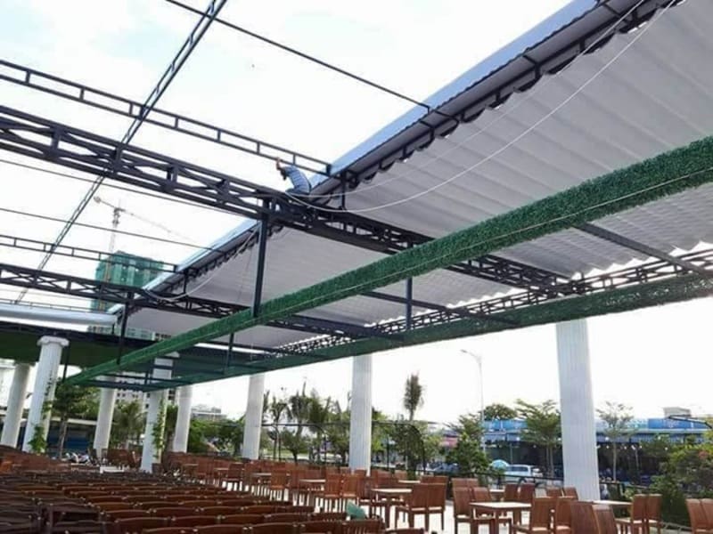 Mái xếp quán nhậu Quận dạng lượn sóng tự động
