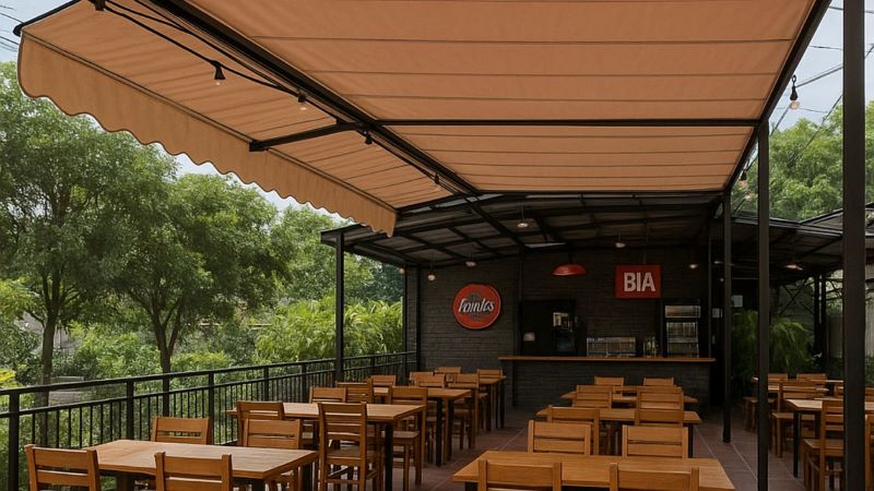 Mái xếp kéo tay là một trong những lựa chọn phổ biến nhất