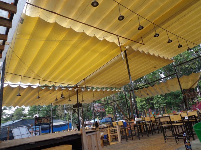 Những tiêu chí để lựa chọn mái xếp quán cafe quận 2