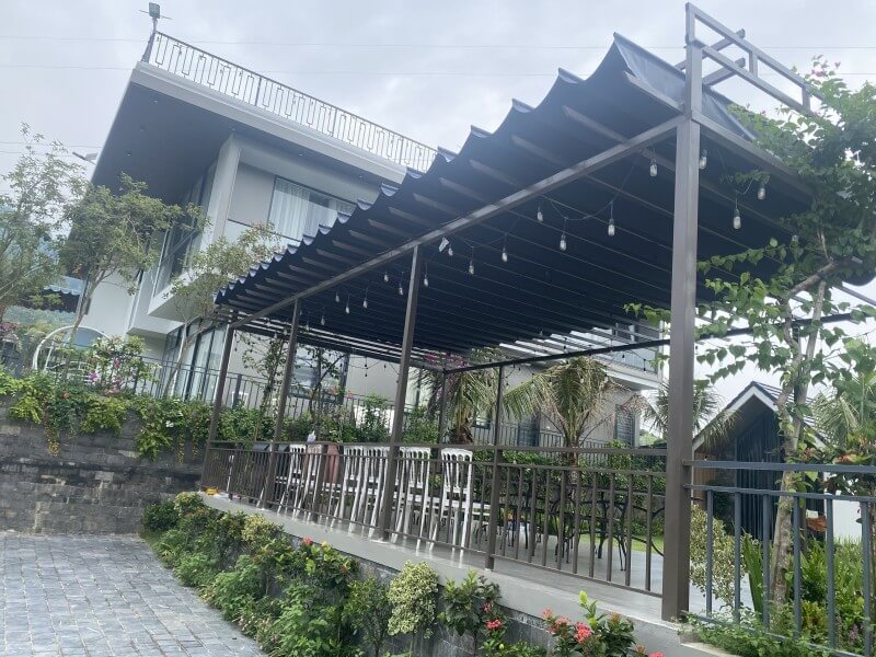 Mái xếp di động (kéo tay hoặc tự động)