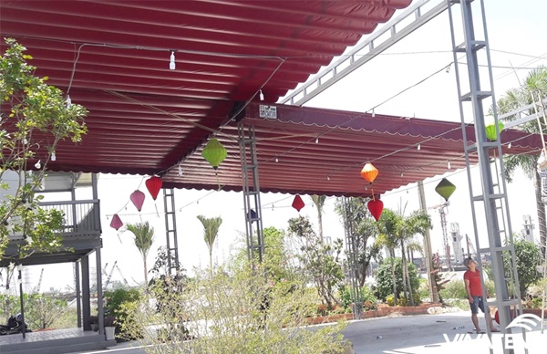 Mái Xếp Sài Gòn là đơn vị lắp đặt mái xếp cho quán cafe tại quận 12 uy tín