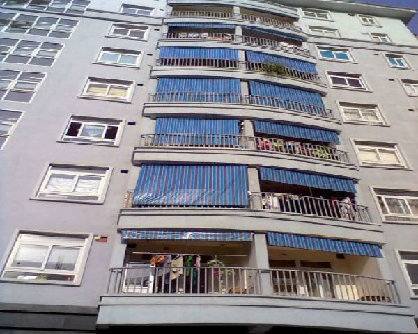 Bạt tự cuốn ban công chung cư tại phường Xuân Phương