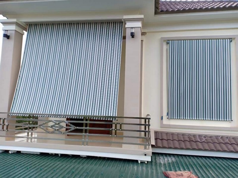 Bạt tự cuốn thông minh cho ban công, cửa sổ phường Việt Hưng