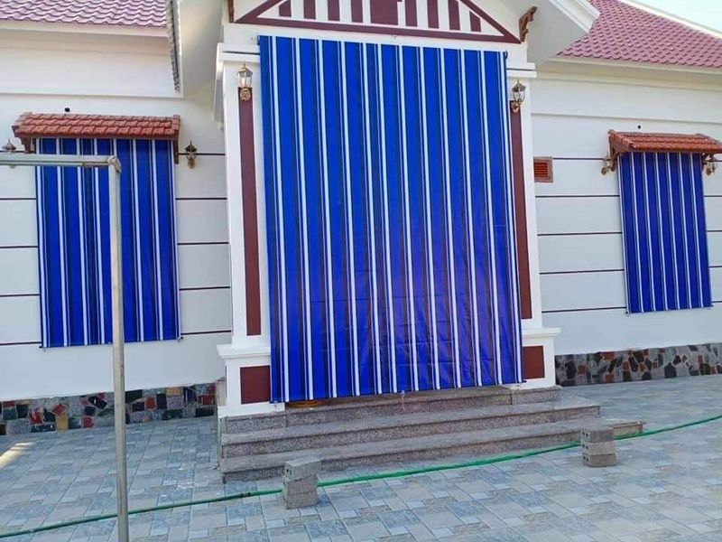 Vì sao bạt che nắng mưa là ‘cứu tinh’ cho mọi ngôi nhà tại Hà đông?