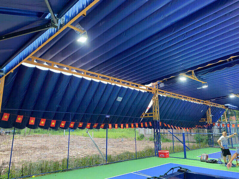 Nhu cầu lắp đặt mái che di động cho sân pickleball tại Phường Phúc Lợi